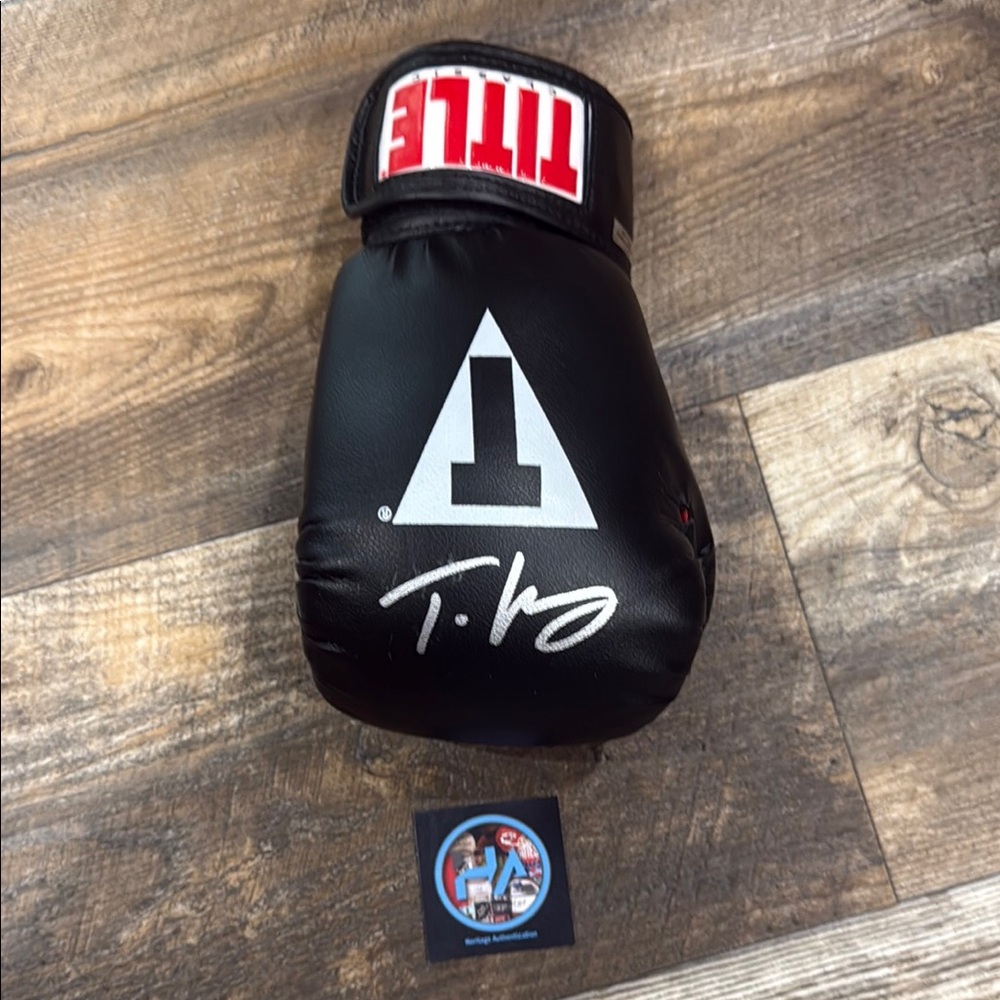 Title Boxing Black Glove